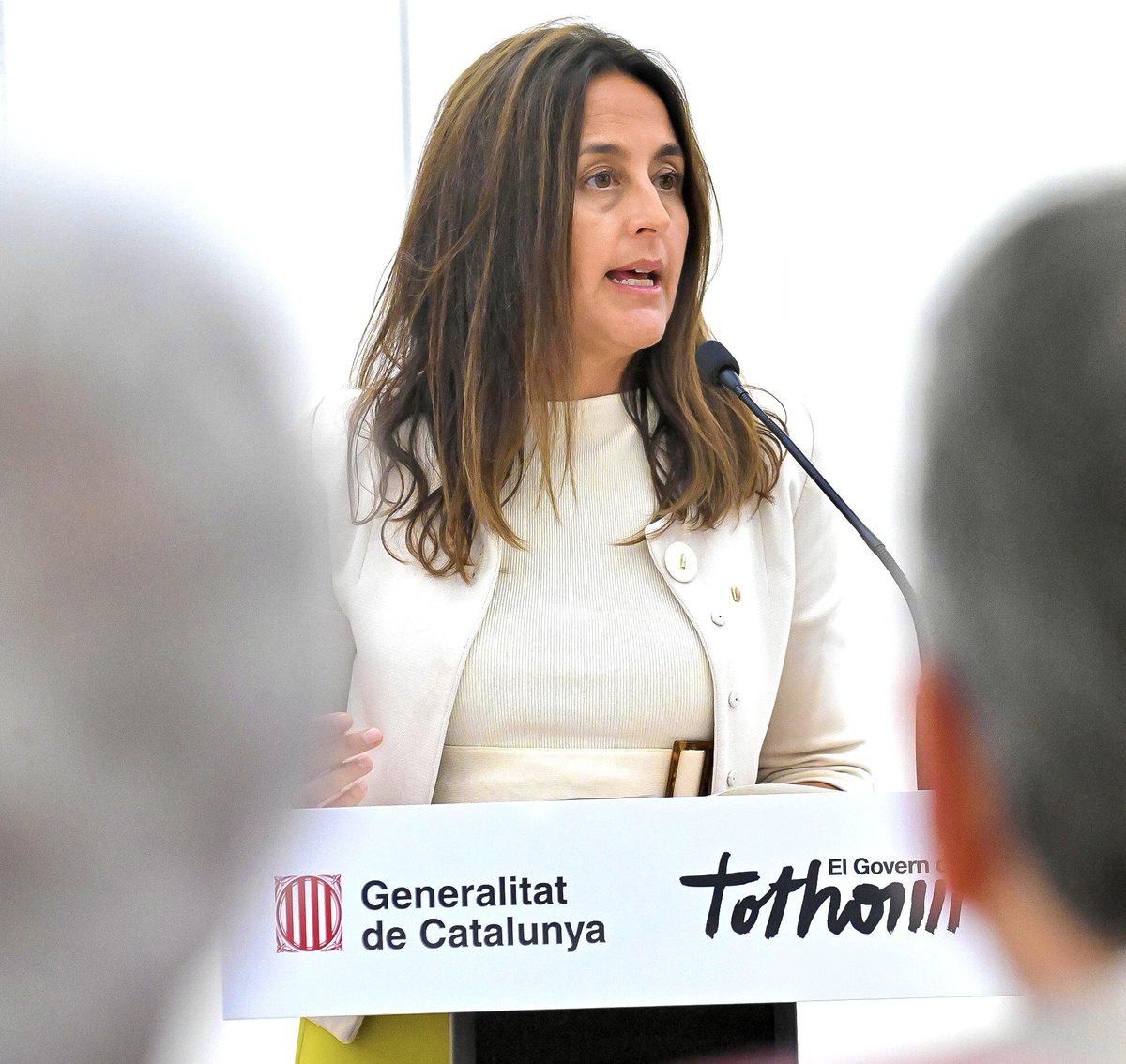 Esther Niubó tweet media