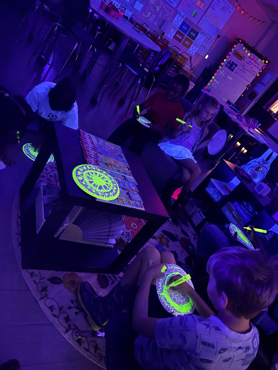 Valerie Kaulsky tweet media