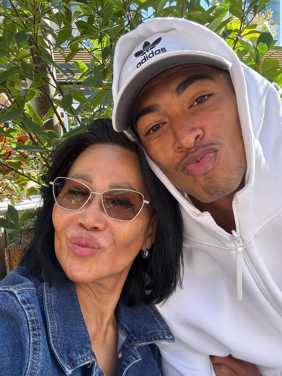 Jude Bellingham with David Alaba’s Mom 🤍