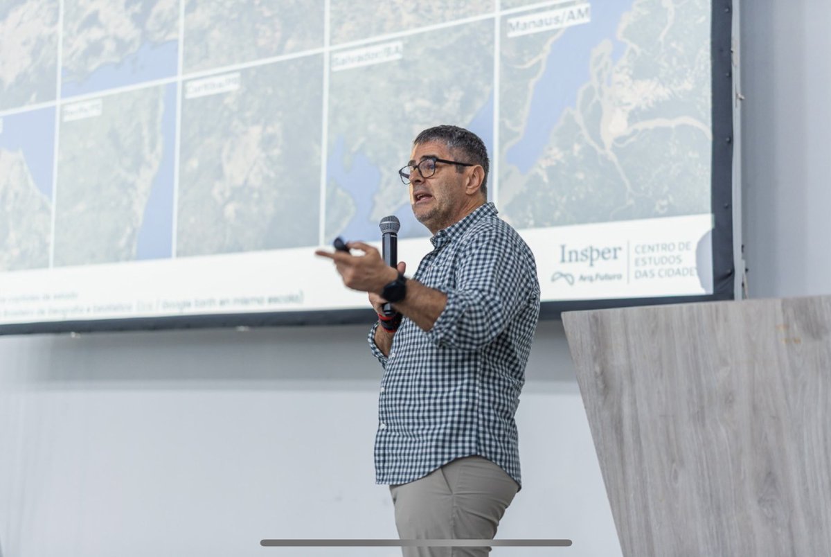 CesarViloriaN's tweet photo. Cada conversación reafirma que el futuro de Cartagena se construye con visión compartida y la unión de la academia, el sector público, el sector productivo y la ciudadanía. 

Seguimos avanzando hacia una Cartagena Inteligente, Compacta, Circular, Consciente y Cero Emisiones. https://t.co/lQAhlAWMKx