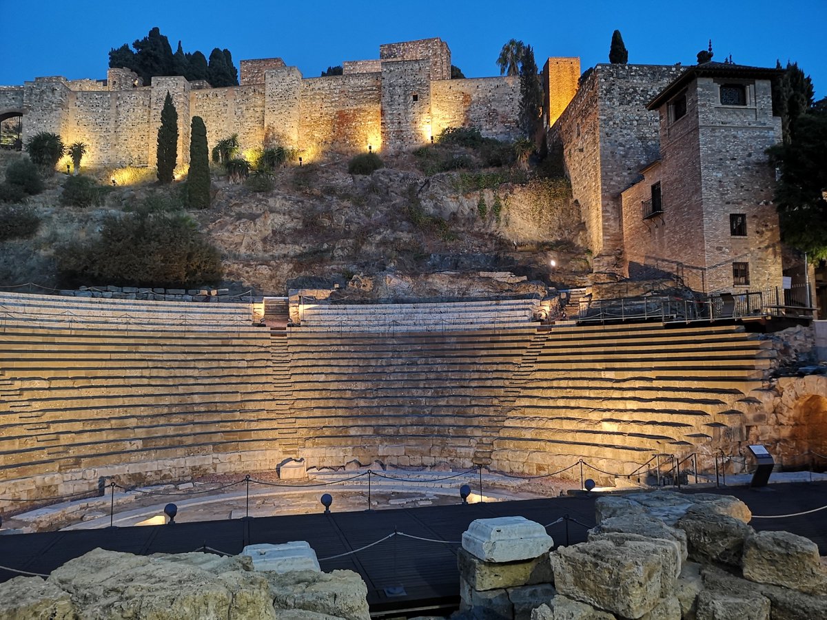 Noches de #Málaga...
#SienteMLG