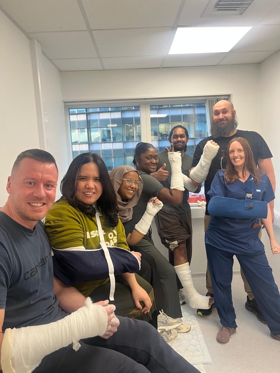davidas88's tweet photo. Hands-on and high-impact! Our Emergency Department nurses took part in a plastering study dayโbuilding confidence, skills, and teamwork to better support our patients. Huge thanks to everyone who made it happen! #EDNurses #ClinicalSkills #PlasteringDay https://t.co/lvsPSGxhmA