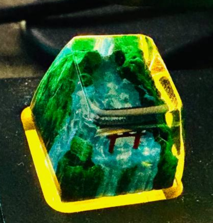 M2tM's tweet photo. @GreatBlueTF2 I'm a programmer, and I have a full sized keyboard (definitely need the num pad) with no labels because I genuinely don't need them and they would otherwise disrupt the disco lights. Also, look at this cute escape key cap! https://t.co/40rQ4hKdWy