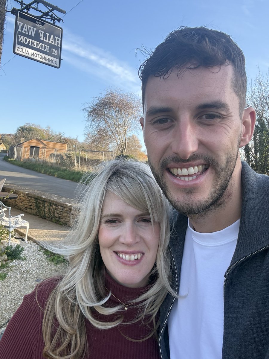 StephenFisher_'s tweet image. Fully invested in The Cotswold pub scene!!! 📍🍻