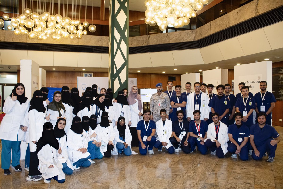 RC Students Club 📚 tweet media