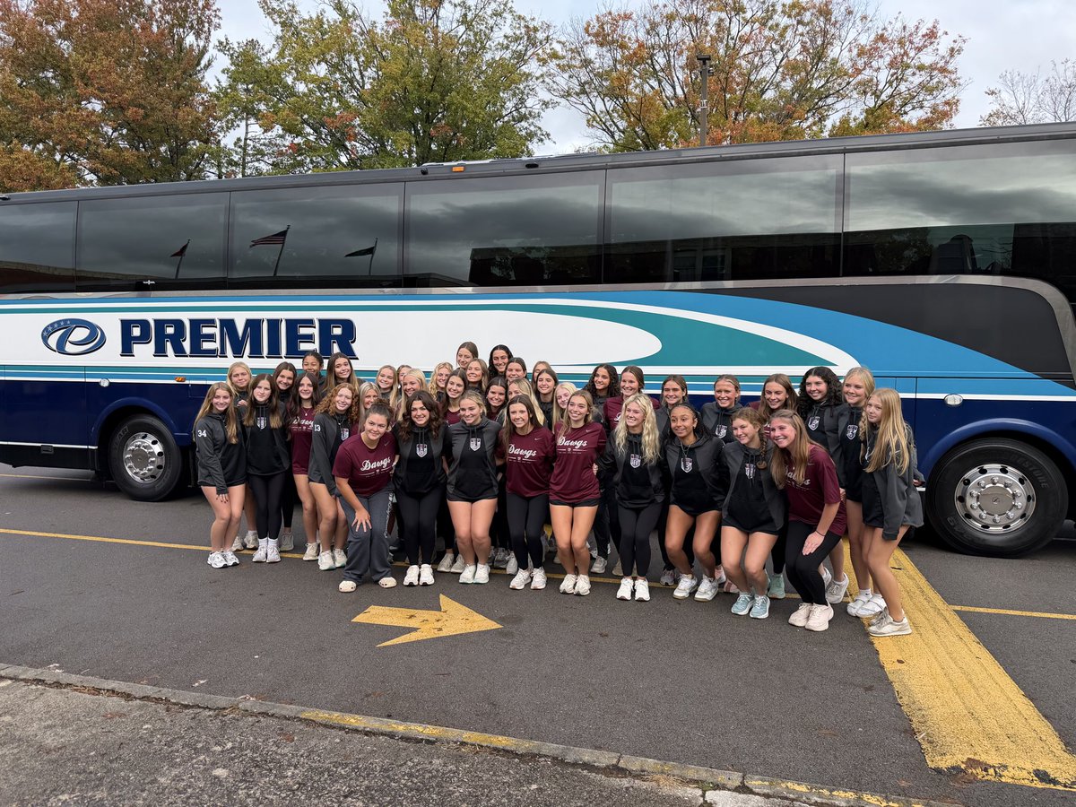 BHSLadySoccer's tweet photo. We are off to Chattanooga!
Thank you parents and students for your send off support! 

Go Lady Bulldogs! One game at a time! https://t.co/9gL1BNq1PP