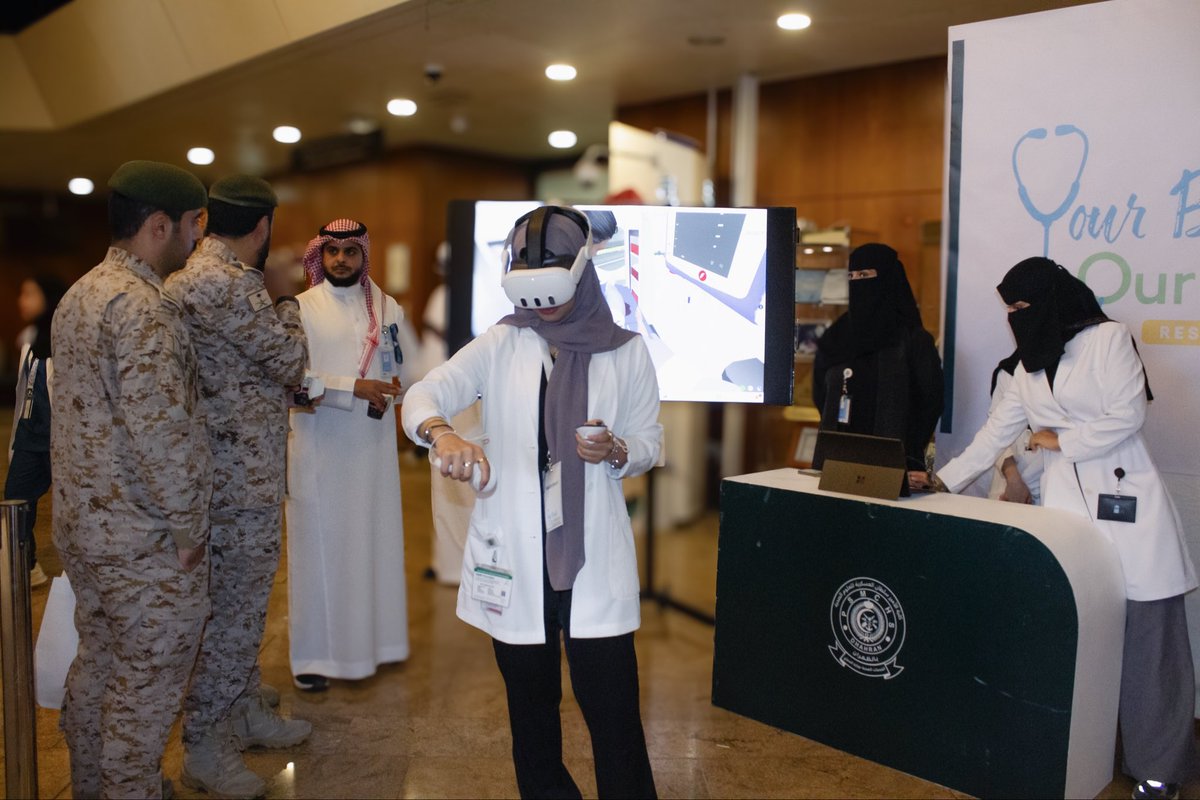 RC Students Club 📚 tweet media