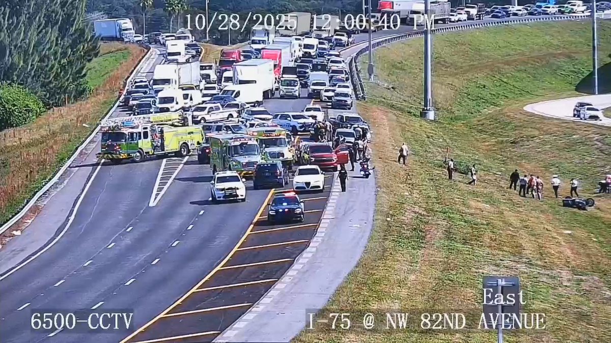 TotalTrafficMIA's tweet image. MIAMI Traffic Alert:  A police motorcycle accident at the Gratigny Pkwy. The officer was air lifted out of the scene. Hoping they will be okay. 

- Gratigny Pkwy is CLOSED WB from NW 57th Ave to Palmetto/I-75 
- Palmetto South Ramp to I-75 is CLOSED. 
Stuck traffic is being held…