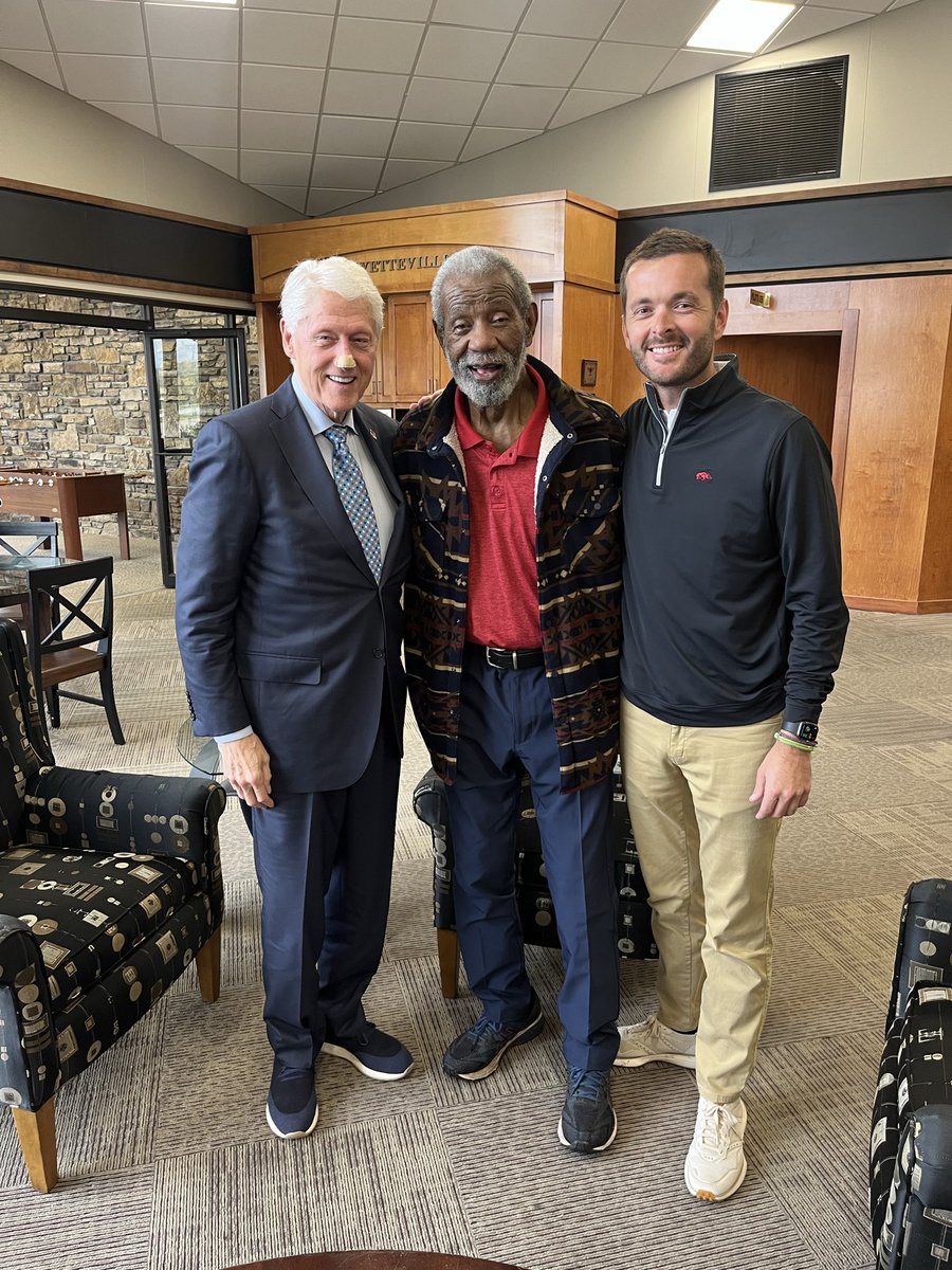 willjroth's tweet image. Always talking about Razorback Basketball, past and present.