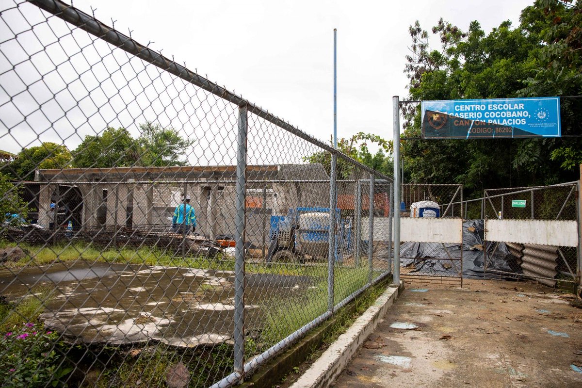 El Centro Escolar Caserío Cocobano, en San Rafael Cedros, Cuscatlán Sur, representa la intervención número 319 del programa #DosEscuelasXDía.

Más de 150 estudiantes, desde parvularia hasta básica, se beneficiarán de un entorno seguro y de calidad para su aprendizaje.