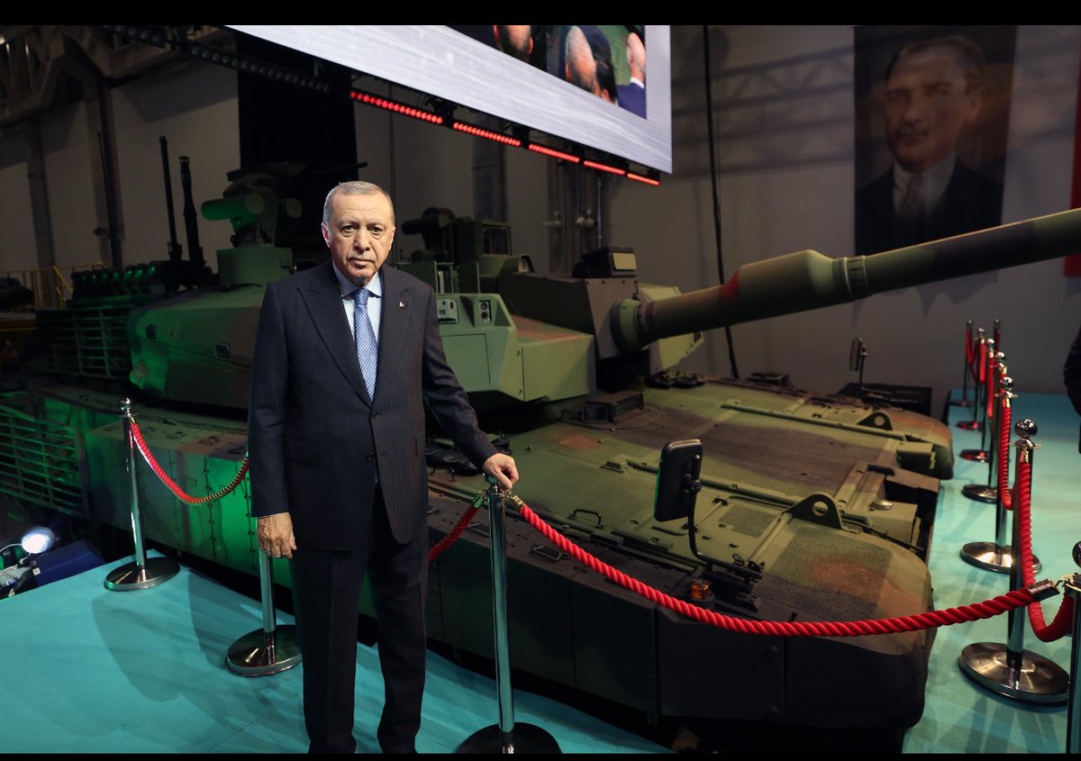 Kurtuluş savaşı kahramanlarından olan  Fahrettin Altay'ın ismini taşıyan Altay tankı caydırıcı kapasitesi ile meydan okuyacaktır..
Cn.  Cumhurbaşkanımız <a href="/RTErdogan/">Recep Tayyip Erdoğan</a> 'dan ve emeği geçen her kesten Allah razı olsun. Bizim mühendisler, bizim uzmanlar başardı 🇹🇷🇹🇷🇹🇷