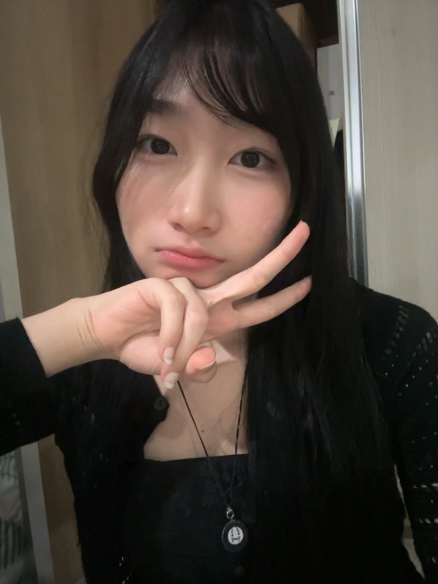 Michelle Levia (@levi_jkt48) on Twitter photo 