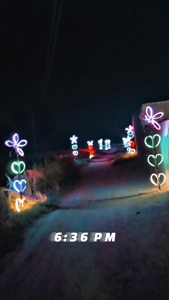 Sometimes the bravest thing you can do is keep believing when everything feels uncertain.

Good Night X Family 😘🌿