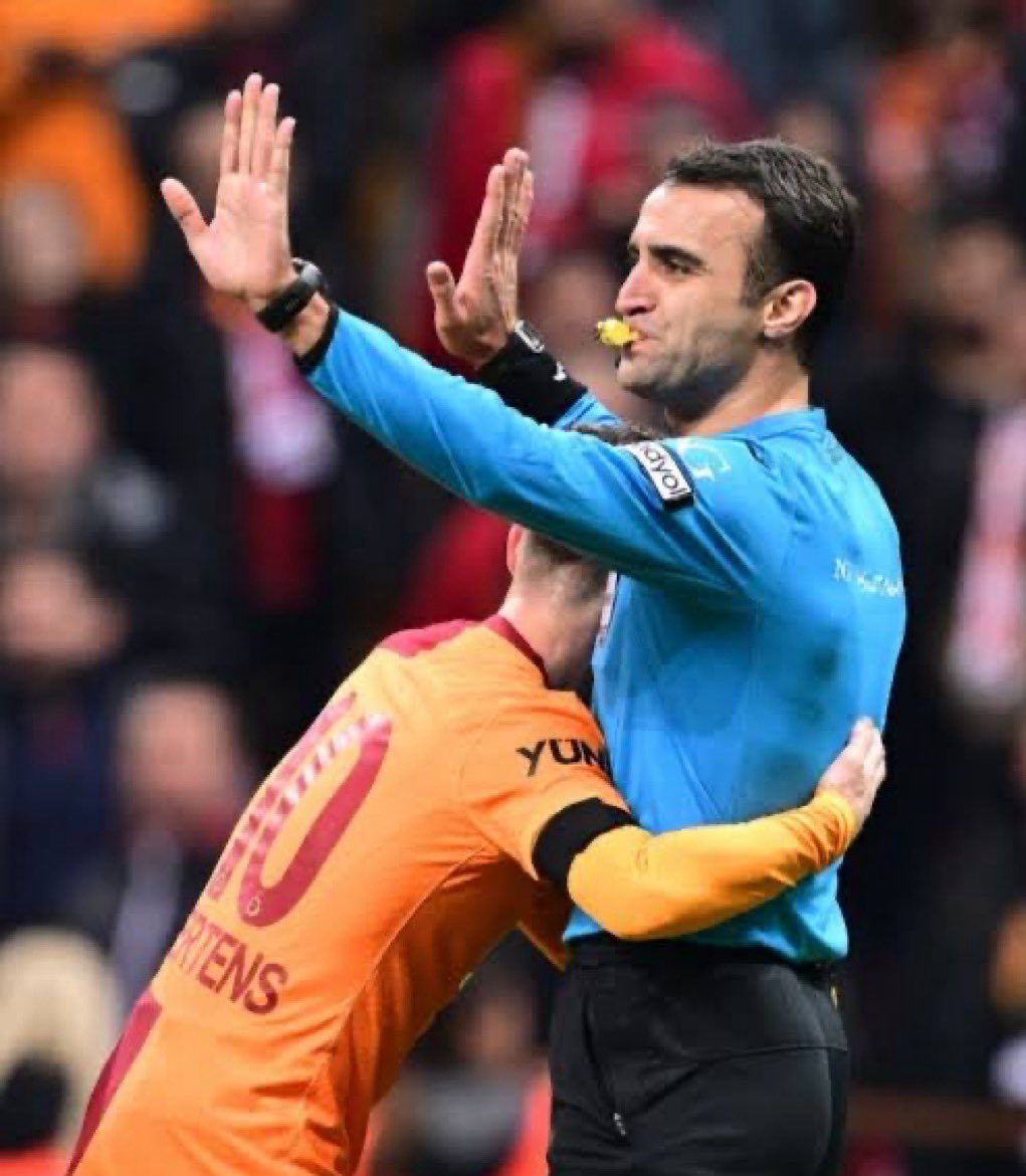 Adil maçlar izlemek için
Adil şampiyonluklar için
Adil derbi galibiyetleri için
Adil hakemler ve atamaları için

Yaz yazdır paylaş
               👇🏾

#FutboldaTemizEller