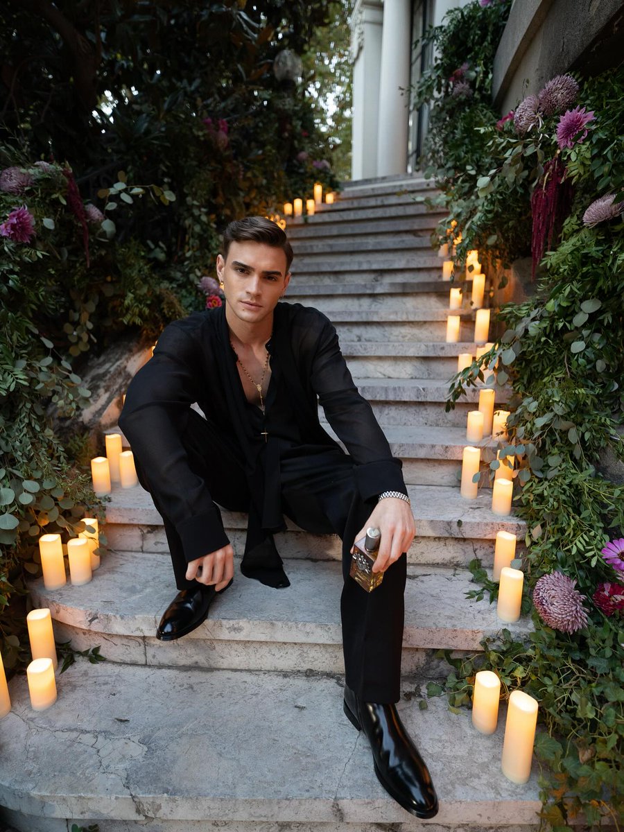 Gabrielguevra's tweet photo. He's deadly gorgeous ❤️‍🔥 https://t.co/BEjb0gElrS