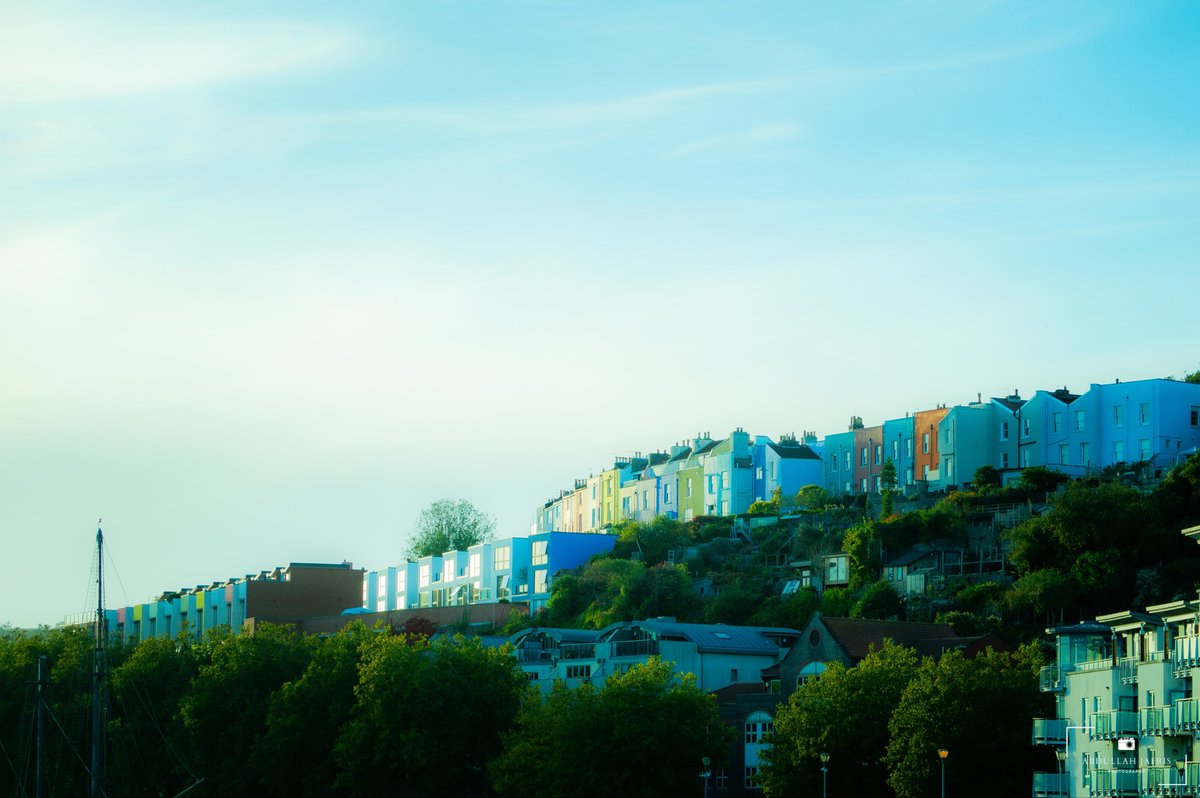 abdullahj's tweet photo. Hue’s house? Or Hugh’s house… 🟨🟪🟩🟥

📍Bristol Harbourside, Bristol, UK 🇬🇧 

#photography #dslr #nikon #street #streetphotography #urban #colours #architecture #cityscape #bristol #harbour #harbourside #colourful #sunset #goldenhour #travel #igers #uk #england #marina #rivers https://t.co/HhObiBHx1J