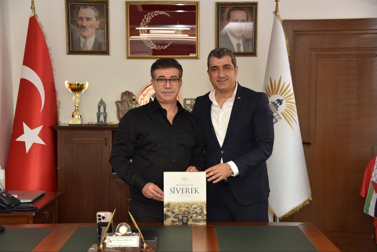 Siverek Belediye Başkanımız Ali Murat Bucak ile bir araya geldik...

Nazik misafirperverliği ve keyifli sohbeti için teşekkür ederim...

Kültür dolu bir buluşma oldu 🙏

<a href="/bucakalimurat82/">Ali Murat Bucak</a>