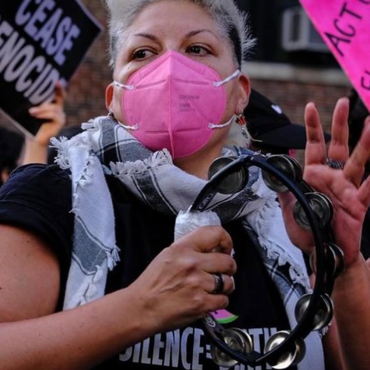 biconramirez_'s tweet image. silence = death