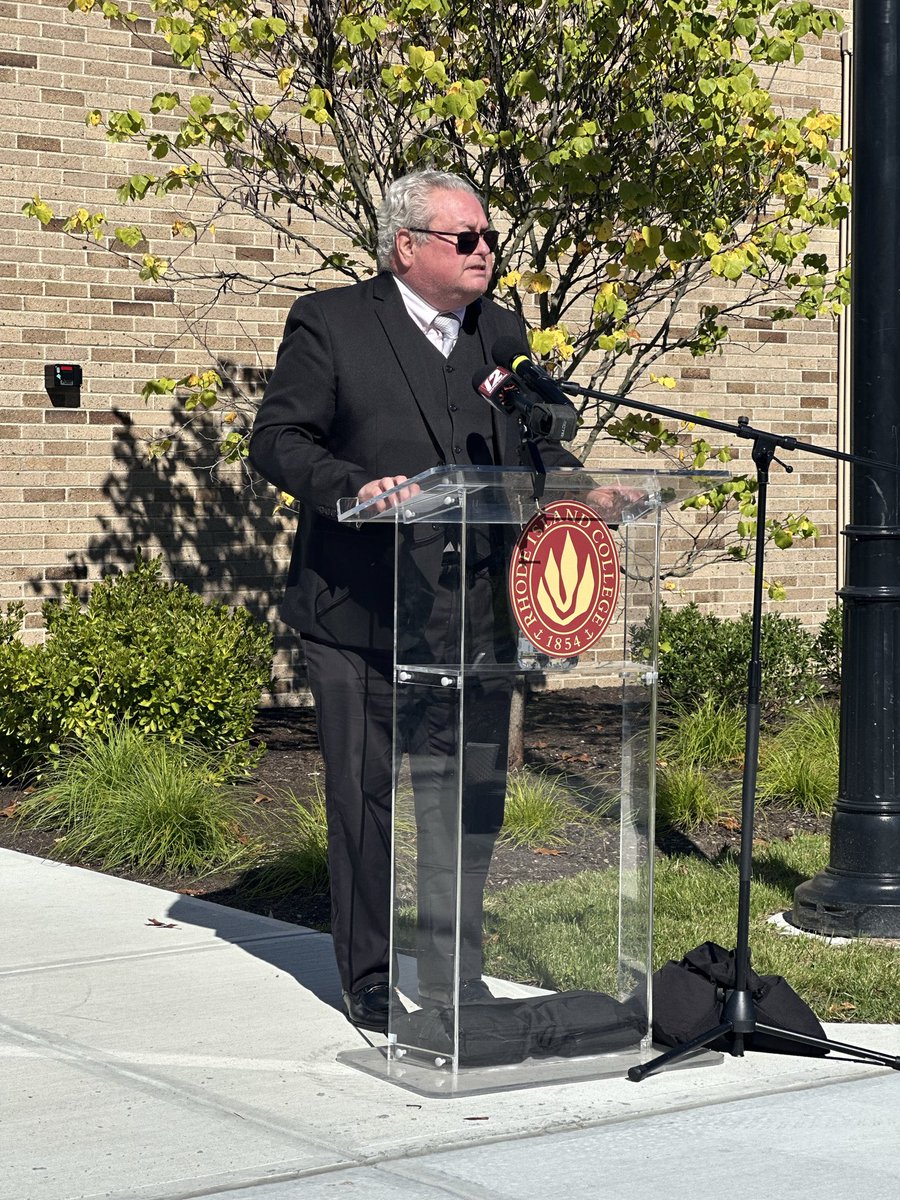 STATE HOUSE – Rep. William W. O’Brien is celebrating the success of legislation he sponsored that upgraded the teacher evaluation process in Rhode Island schools 10 years ago!!