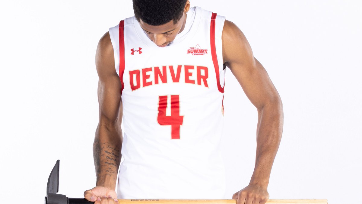 Under <a href="/CoachBergyDU/">Tim Bergstraser</a>, this program will always put in the work. 🪓🏔️
#GoPios