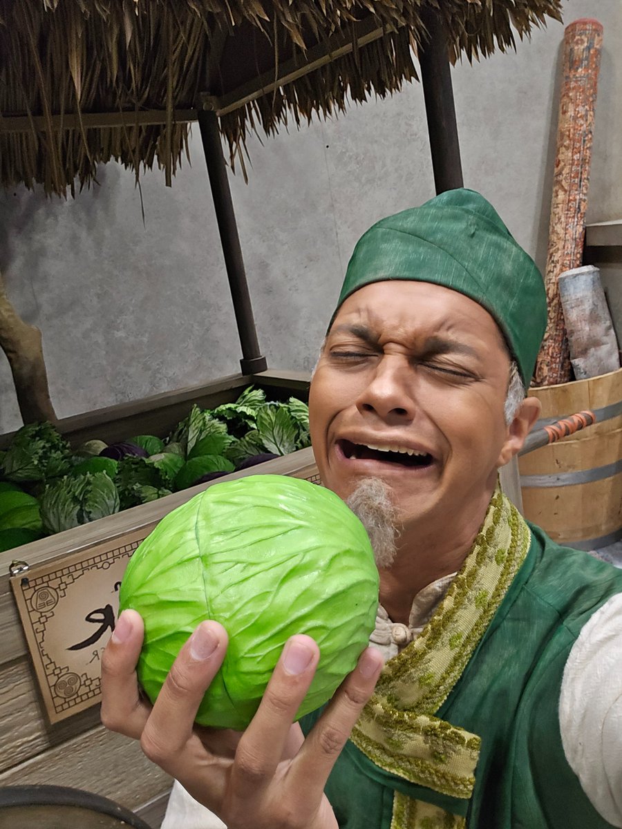 Dark Pact Cosplay tweet media