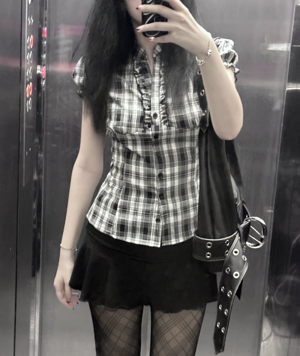 horror game protagonist fit