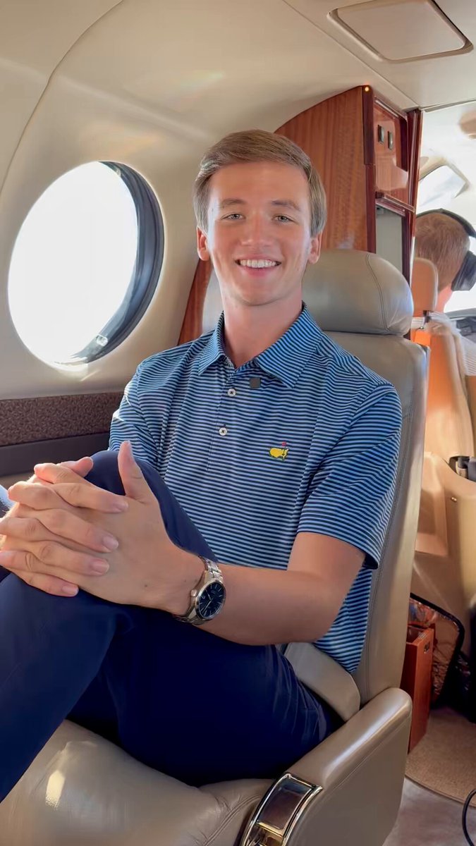 ThroughdaTrees's tweet image. Brilyn Hollyhand is what you get when you mash together a Federalist Society card, a grindr account and a trust fund. The future of the GOP.