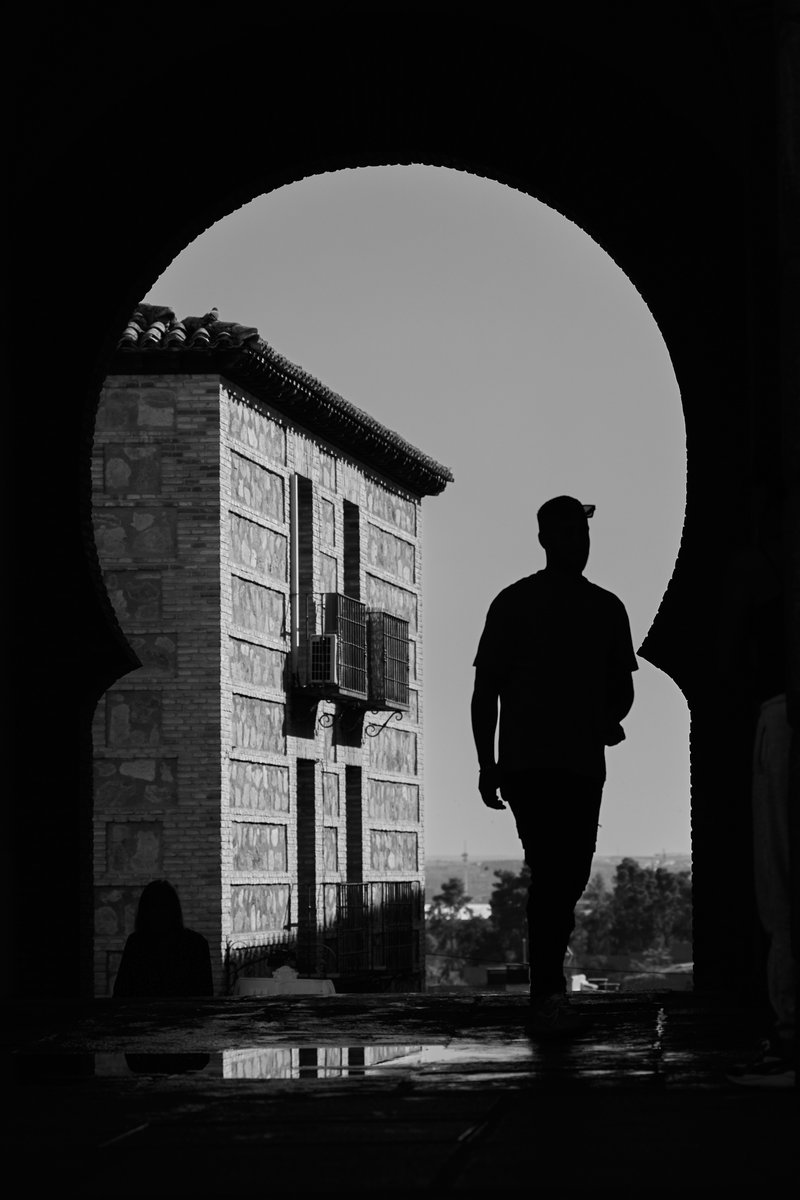Photo_art_Lucas's tweet photo. "Capturing the timeless essence of Toledo. A city that truly takes your breath away."
#ToledoCity #SpainPhotography #IncrediblePlaces #TravelInspiration #Culture #Wanderlust #PhotoOfTheDay #HistoricalCity #canon #streetphotography #blackandwhitephotography #architecturelovers https://t.co/KJ72nCJt7C