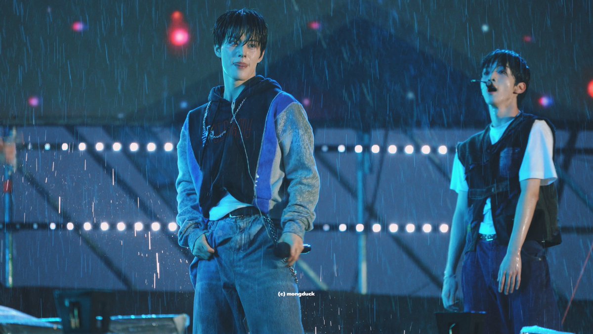 mongduck_zip's tweet image. 250613 Skater

4K full : youtu.be/dc_5NM8UJW0?si…

#싸이커스 #xikers #진식 #JINSIK @xikers_official