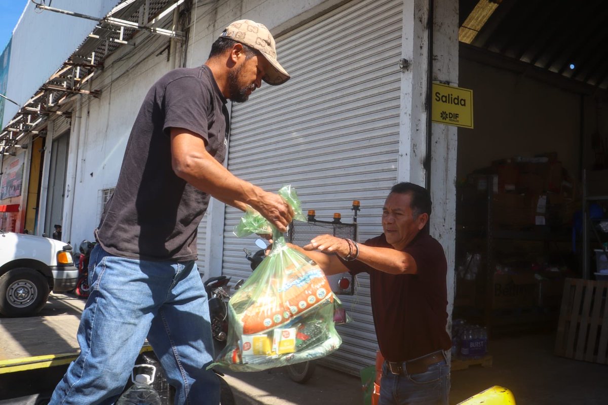difhgo's tweet image. Gracias a Sonideros de San Agustín Tlaxiaca por su donación de víveres a la bodega central del DIFH, apoyando a quienes más lo necesitan tras las lluvias recientes. 🔊📦✨
#HidalgoUnido