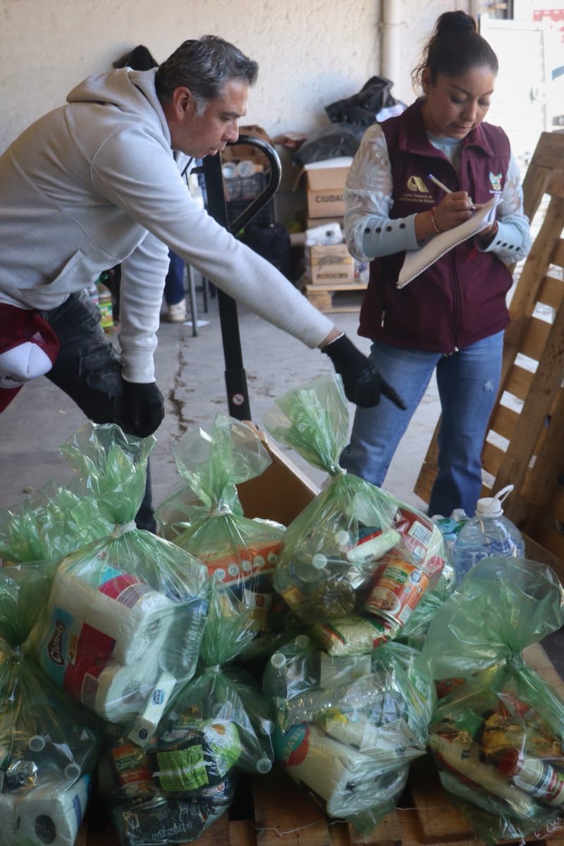 difhgo's tweet image. Gracias a Sonideros de San Agustín Tlaxiaca por su donación de víveres a la bodega central del DIFH, apoyando a quienes más lo necesitan tras las lluvias recientes. 🔊📦✨
#HidalgoUnido