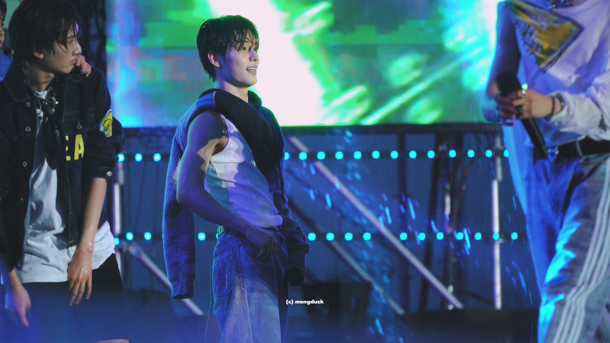 mongduck_zip's tweet image. 250613 Sunny Side

4K full : youtu.be/sslcL45MO0Y?si…

#싸이커스 #xikers #진식 #JINSIK @xikers_official