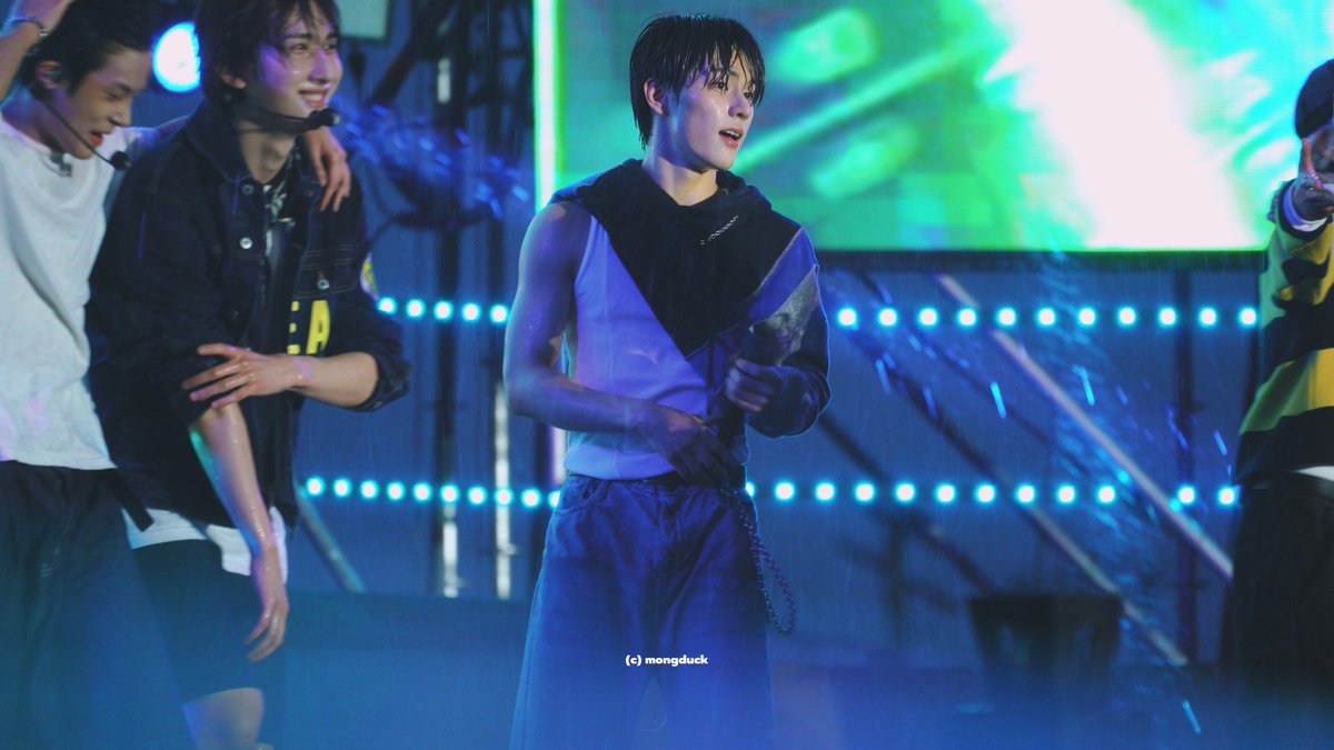 mongduck_zip's tweet image. 250613 Sunny Side

4K full : youtu.be/sslcL45MO0Y?si…

#싸이커스 #xikers #진식 #JINSIK @xikers_official