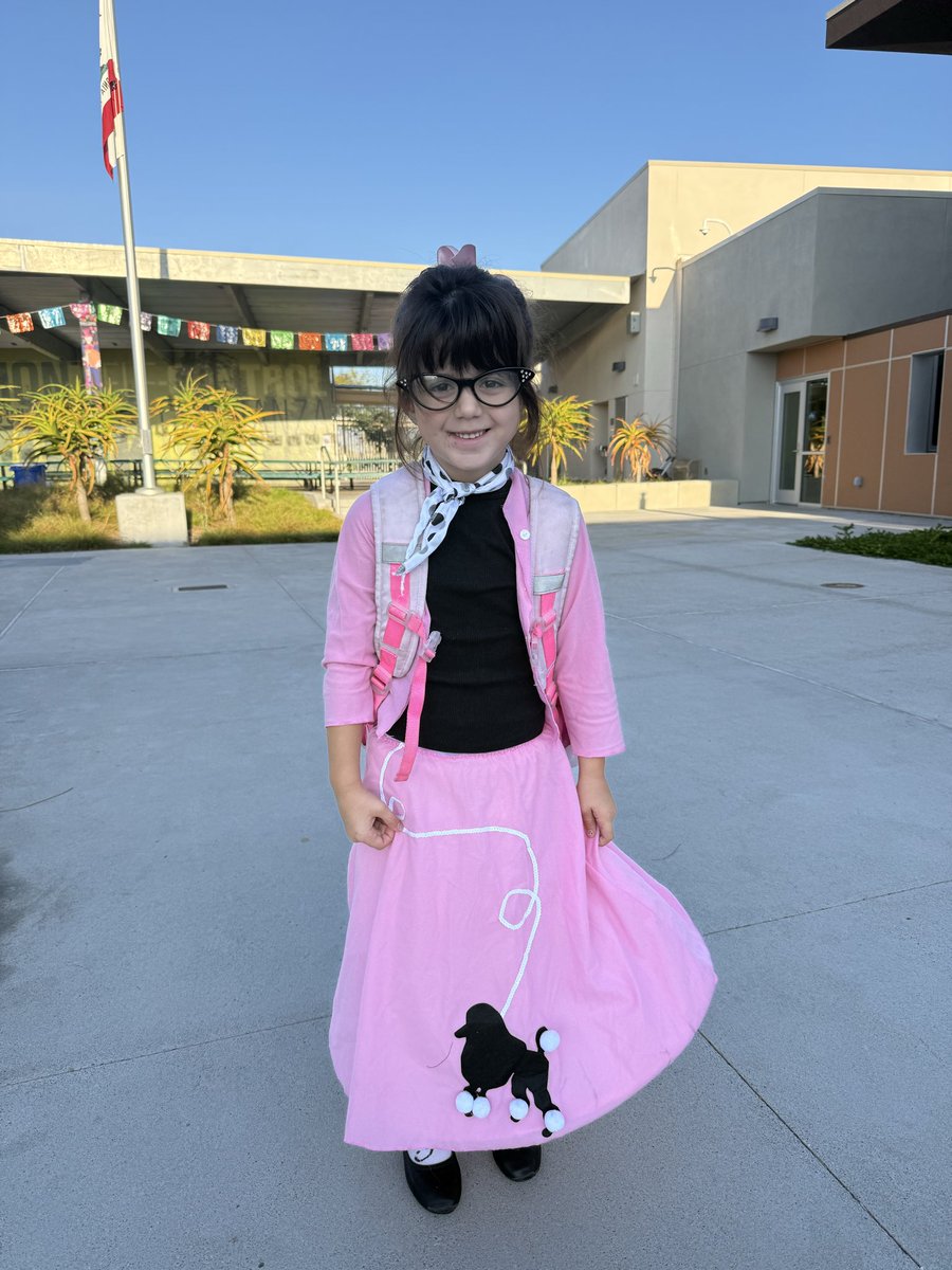 UTK-8 John Muir Language Academy tweet media