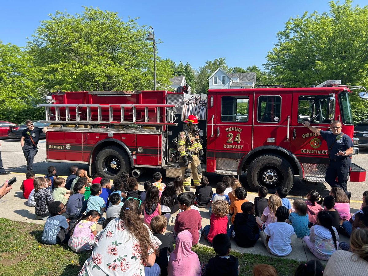 Today we honor the incredible police, firefighters, EMTs, and dispatchers who keep Omaha safe.

Your courage and dedication inspire us every day. Thank you for answering the call. 💙❤️

#FirstRespondersDay #OmahaStrong #NLPOA