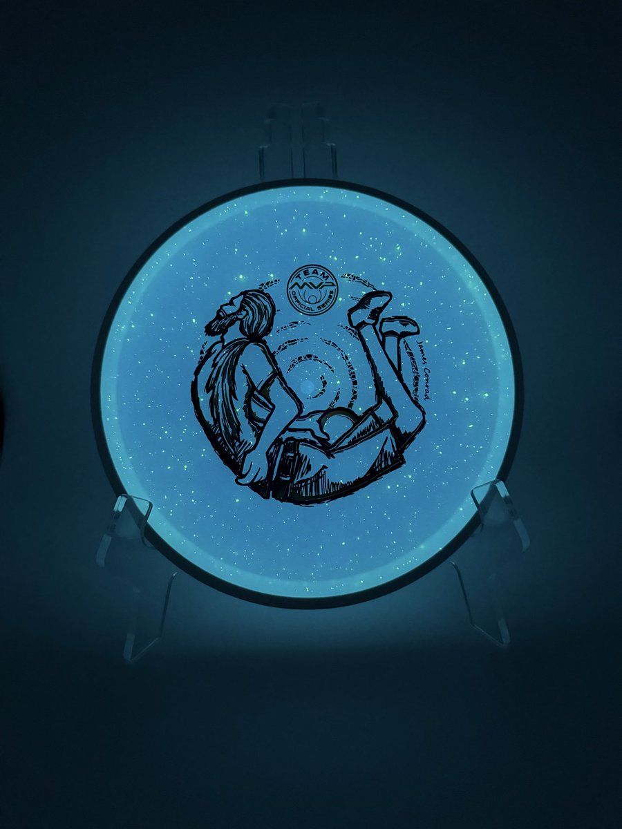 SlipperySaucers's tweet photo. Big fan of this glow #mvpdiscs https://t.co/Cg6rzi63qo