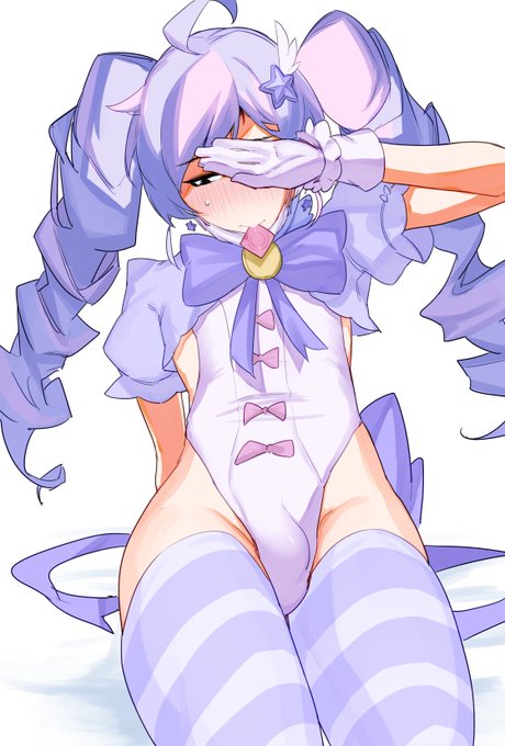 改造衣装のマジカルレイサコス女装男子くん 