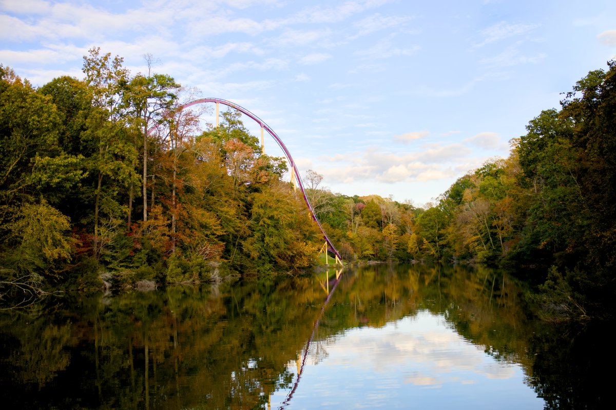 Man, <a href="/BuschGardensVA/">Busch Gardens Williamsburg</a> is gorgeous in the fall. 😍 #trainlesstuesday #buschgardenswilliamsburg