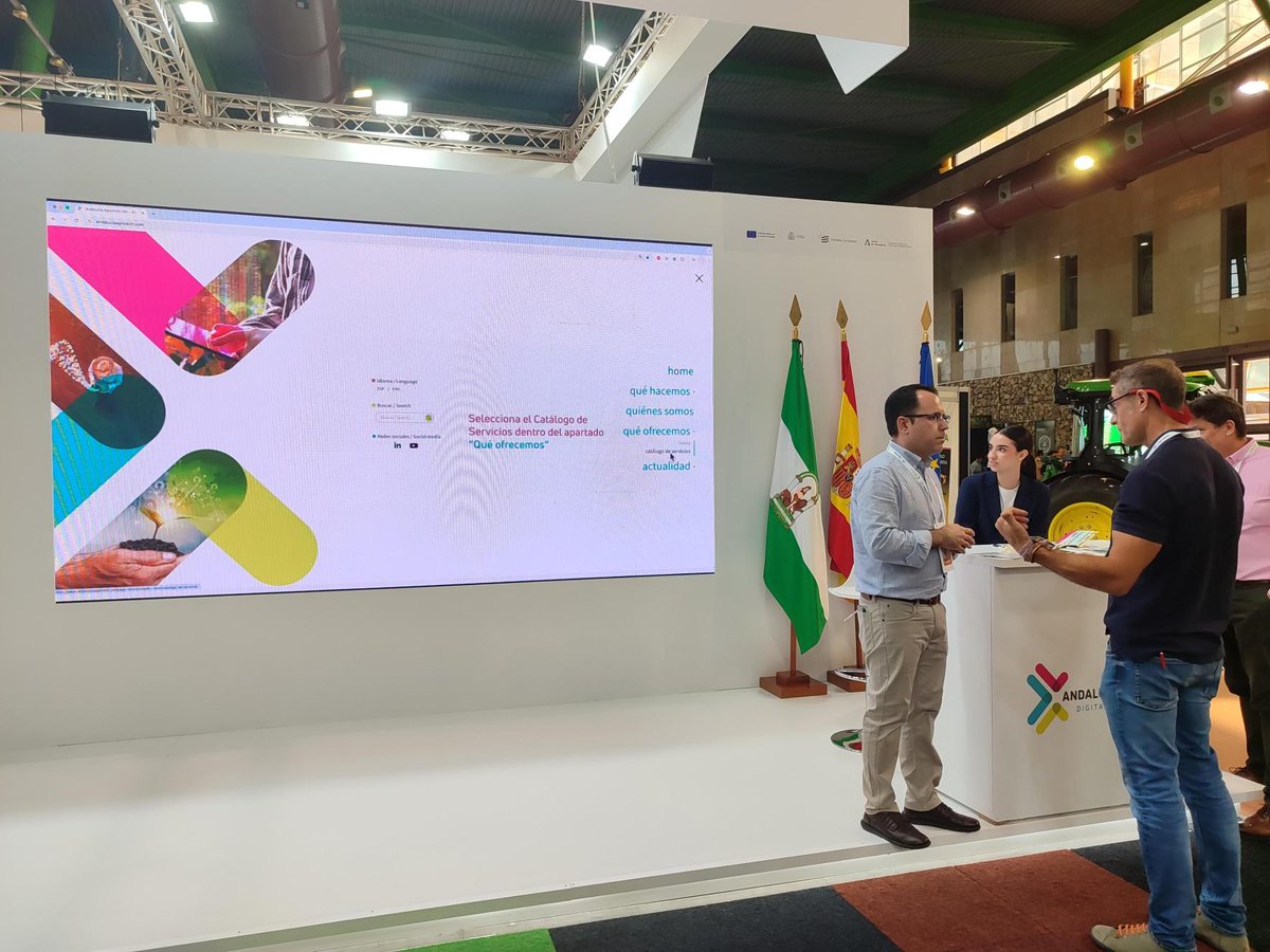 CTAndaluciaENG's tweet image. 🚜 The future of agriculture is digital.
This week, our #EUproject @DIHAndAgrotech  is present at Expo Agritech 📍 in Málaga — the fair for Field 4.0 🌱

🟡Our innovation consultants Clara Fernández &amp;amp; Joaquín Rus are engaging with entrepreneurs and showcasing our innovation…