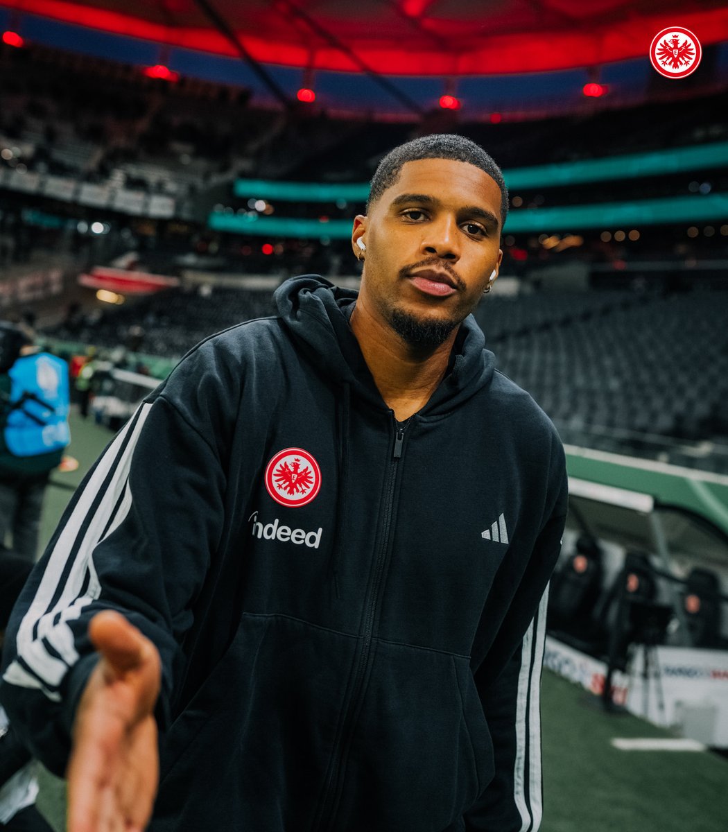 アイントラハト・フランクフルト アンセムジャケット Eintracht Frankfurt on X