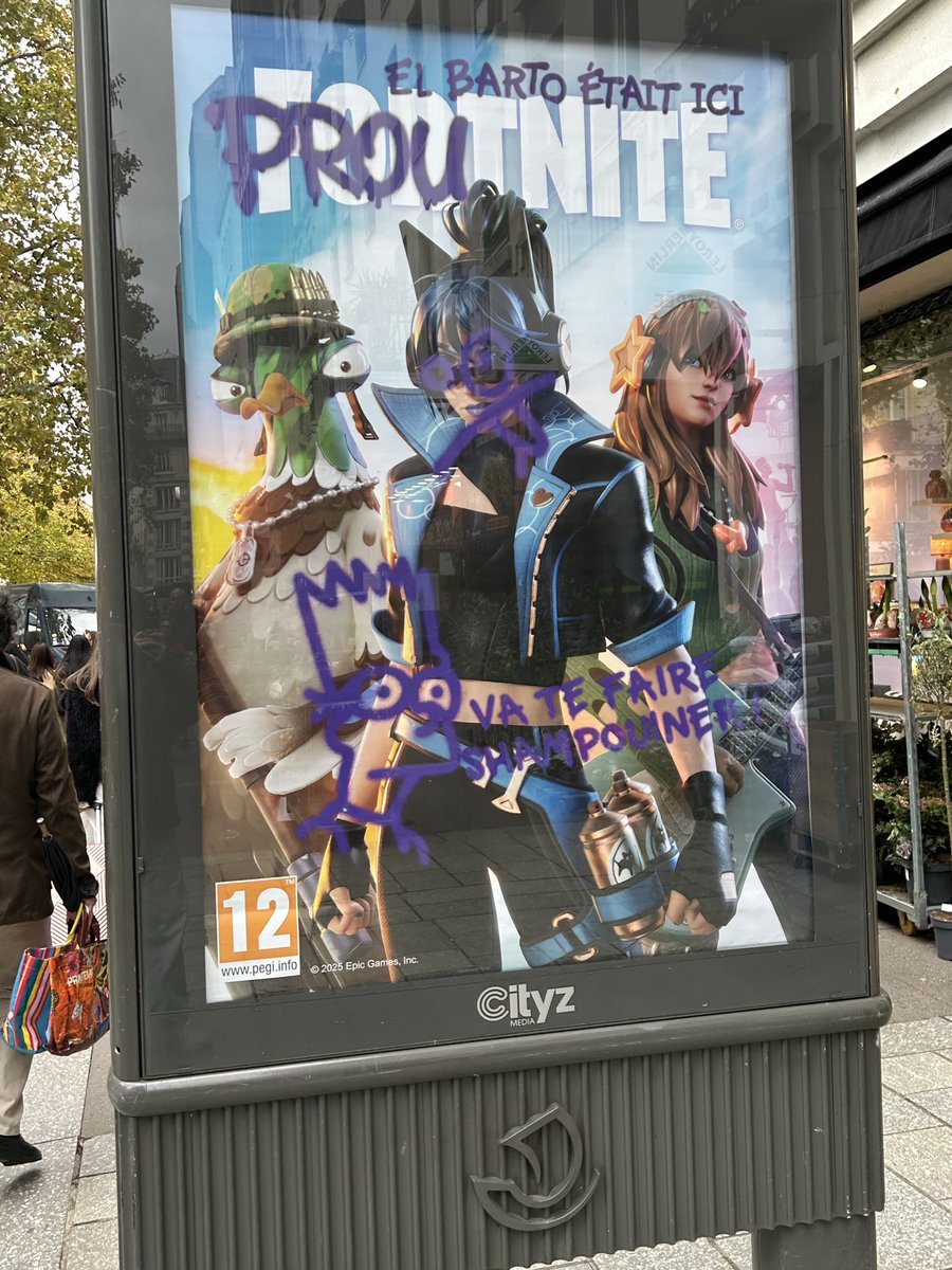 Teaser FR IRL de la saison Simpson: Proutnite 
Via: <a href="/traxonit/">Traxonit</a>