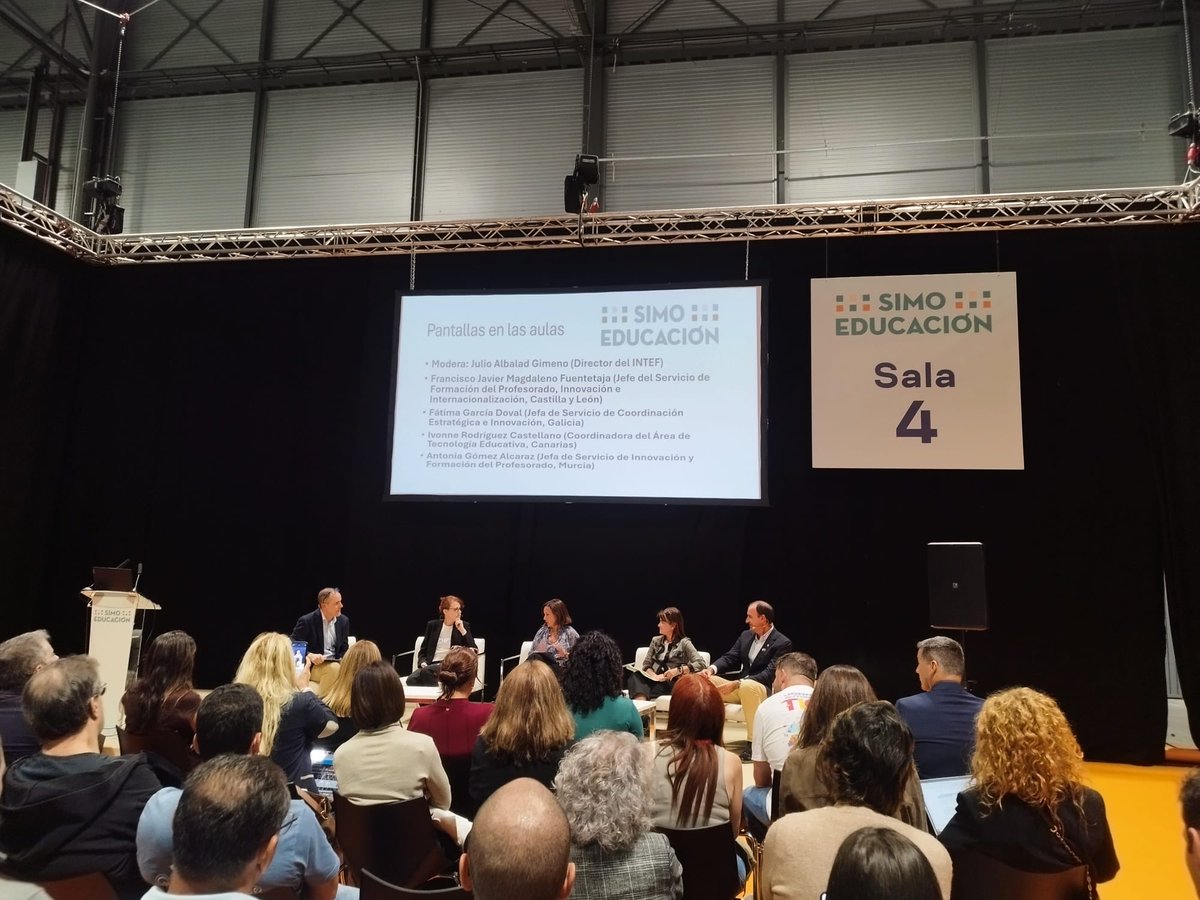 📣 ¡El CRFPTIC está presente en #SIMOEducación 2025!
Ven a visitarnos los días 28, 29 y 30 de octubre en IFEMA Madrid y descubre nuestras iniciativas para la innovación y formación docente en competencias digitales.

🔹 Te esperamos  <a href="/educacyl/">Educación JCyL</a>
#InnovaciónEducativa #CRFPTIC