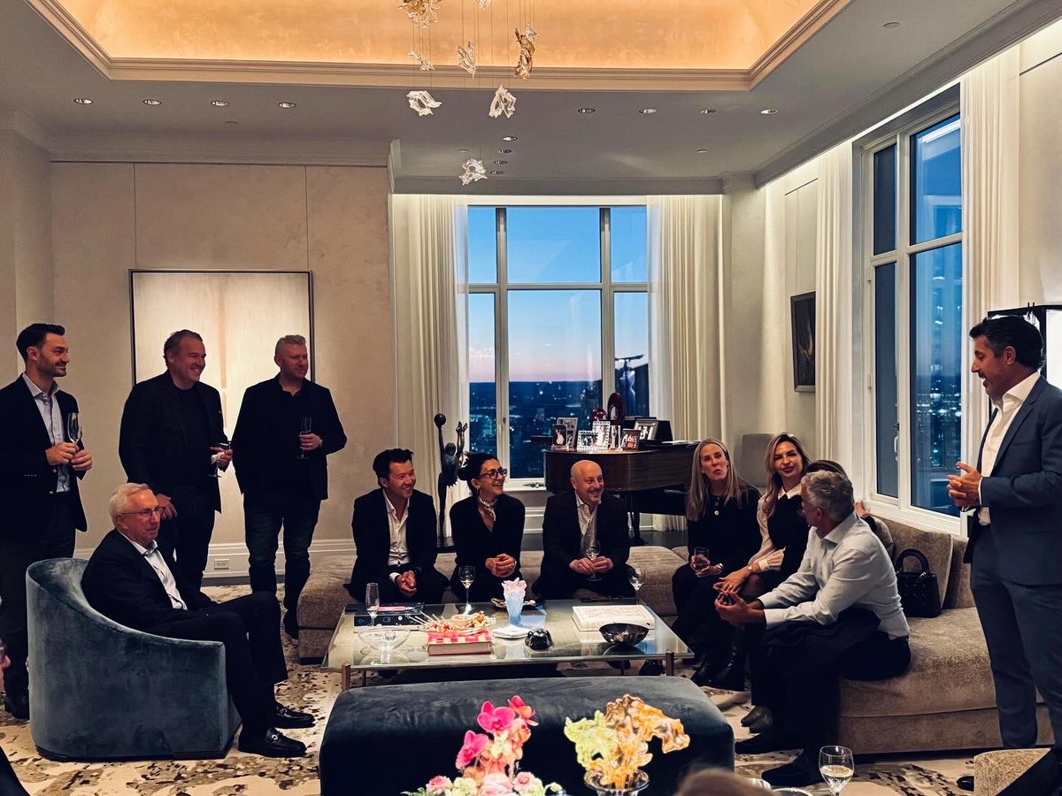 Concorde_GRP's tweet photo. From the Silver Art Project to dinner in an underground vault — an unforgettable evening in NYC with DC Family Office Circle. https://t.co/m2JM7WeV25