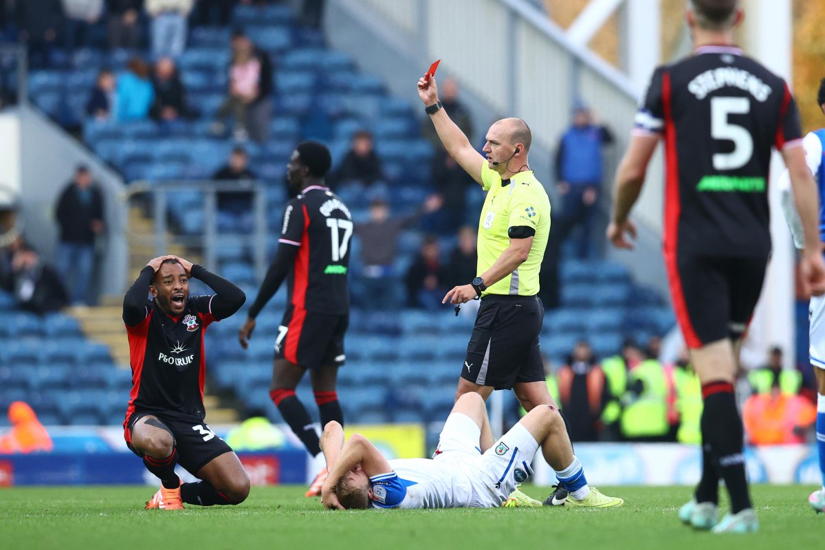 L1minus10's tweet photo. League 1 Minus 10: Blackburn 2 Southampton 1. RPs appreciated.

#saintsfc contrive to somehow lose again.  Featuring The Sh!ttest substitution of all time, Arma off target, Leo on fire for 70 minutes anyway, Josh Q leg co-ordination and Welly throwing.

https://t.co/wvwqKbHLmQ https://t.co/3W0YS2vhTo