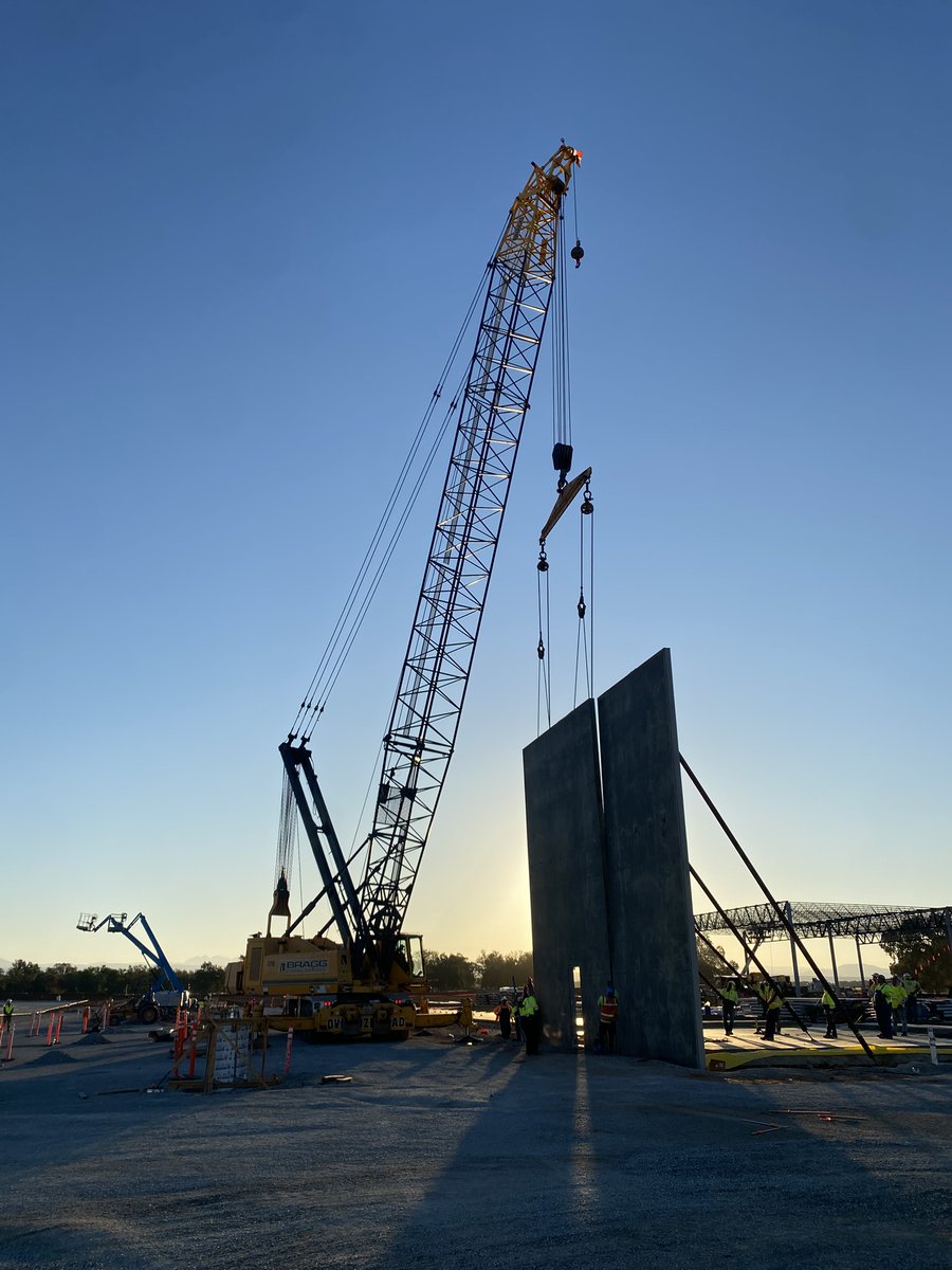 alstonconstruct's tweet image. #TiltUpTuesday Today we’re featuring Project Sundial, the newest addition to Stillwater Business Park in Redding, California! Our team successfully placed 55 panels in just 10 hours. Stay tuned for more project milestones to come! #BuildCA