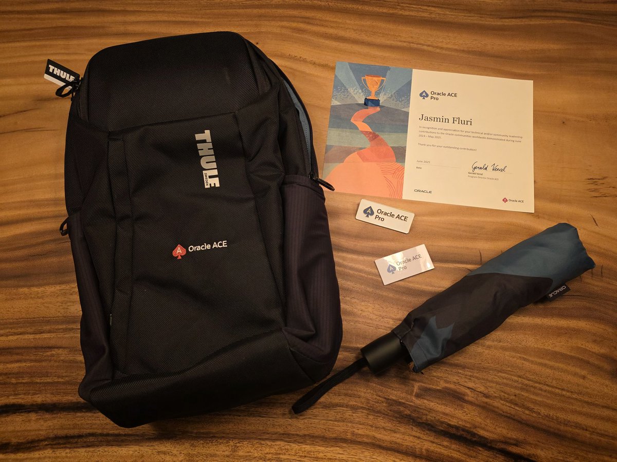jasminfluri's tweet image. So thankful to be part of this community! 🙏
@oracleace swag arrived just in time for the moody central european autumn weather! 🍂🍁🫶