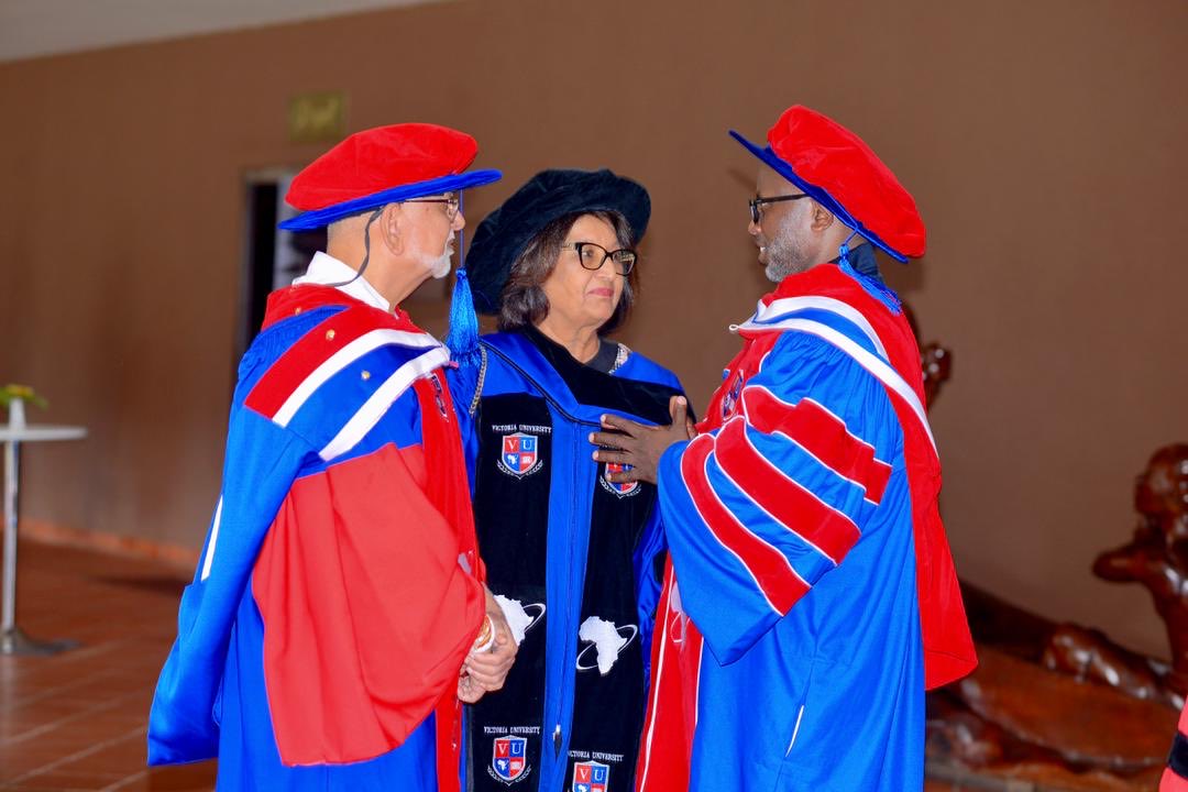 Newzupdates256's tweet photo. In loving memory of Rajiv Ruparelia, Dr. Sudhir Ruparelia pledges 100 full scholarships at @VUKampala. 

#NewzUpdatesUg | #VU9thGrad! https://t.co/Cu4cSg03er