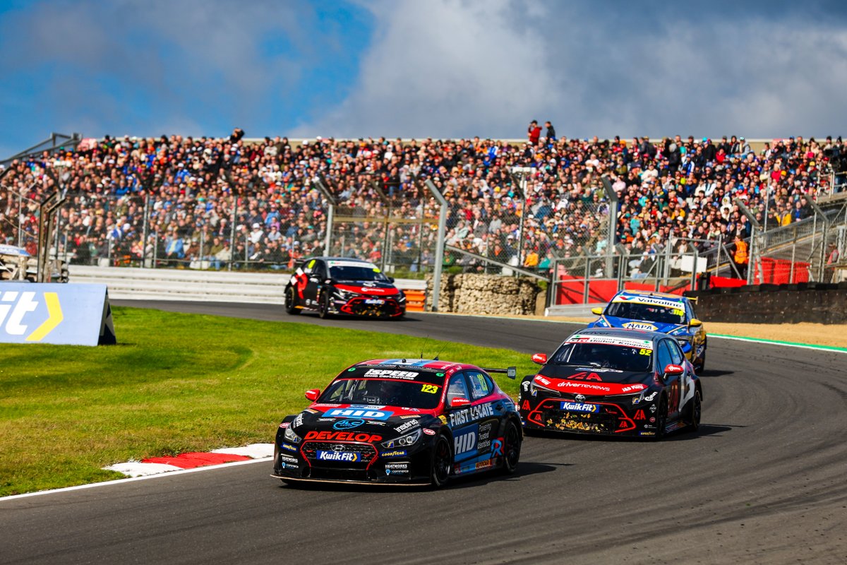 📰 BTCC Introduces Qualifying Race from 2026

Read the full article here: restartracing.co.uk/btcc-introduce…

#RestartRacing #BTCC #WeAreRestart