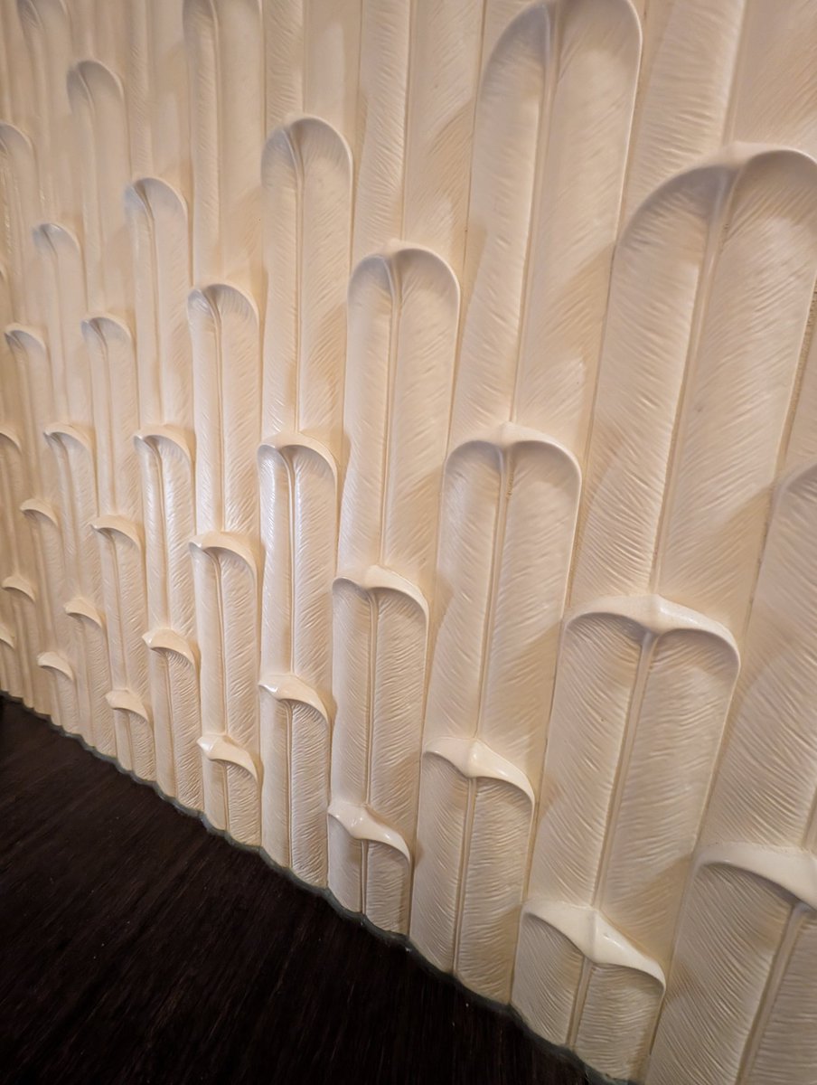 WelshHomer's tweet photo. @GordonRamsay what is the decor of your Savoy restaurant.  My wife thinks maybe feathers, but I'm opting for cow tongue. https://t.co/NWRwxEKkHK