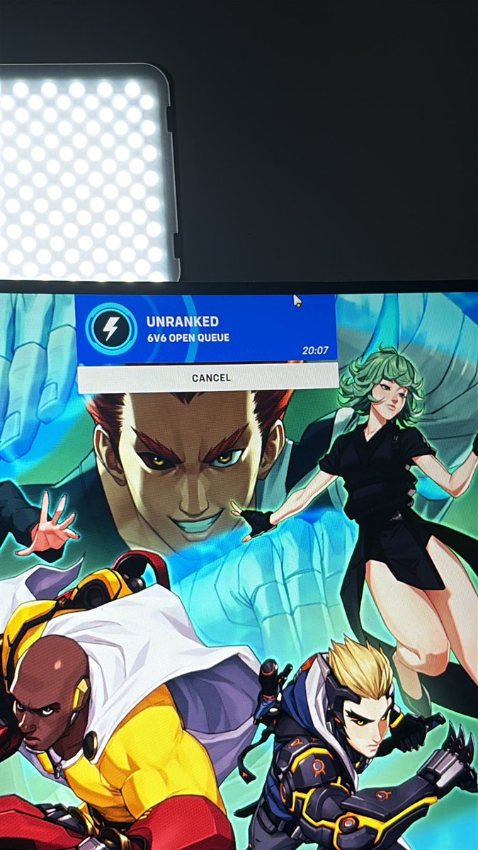 AzeticSpeed's tweet image. Streaming Overwatch, I was confused why I was in queue for 20mins… @PlayOverwatch